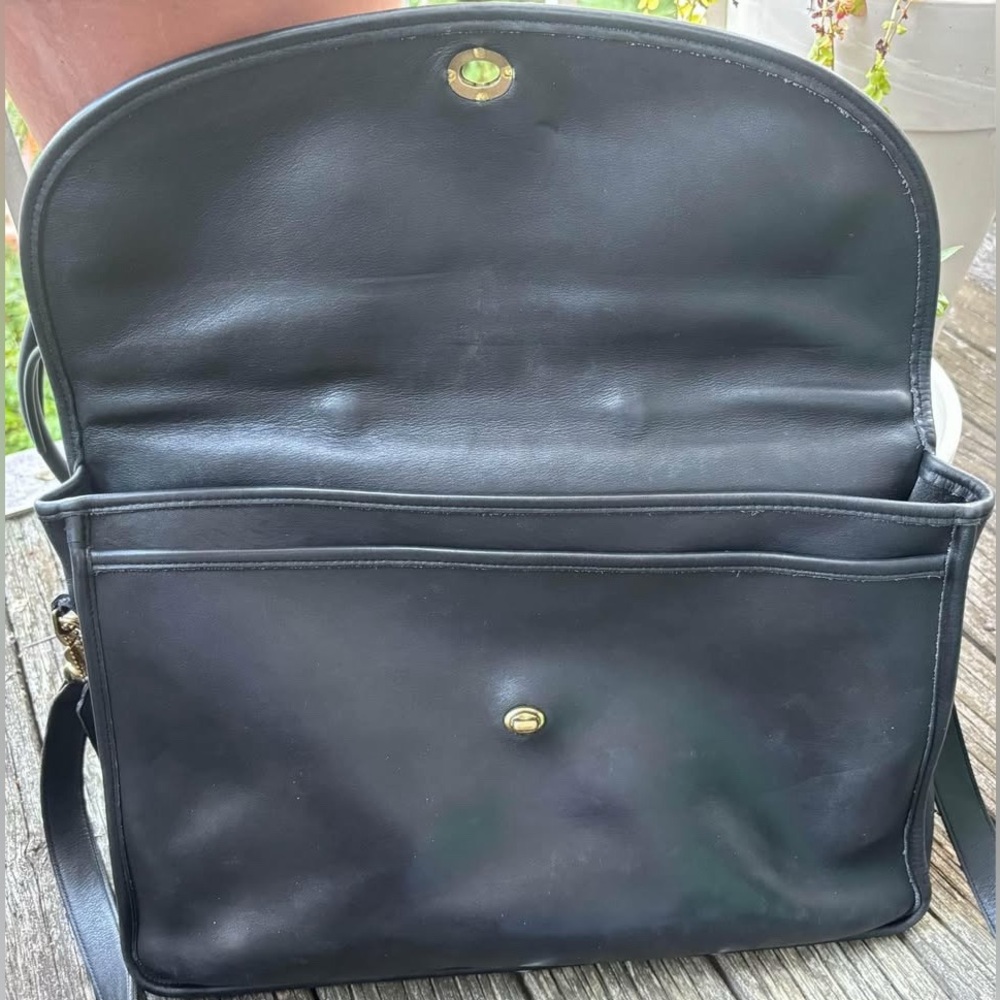 Vintage Coach Leather Attaché/Brief Case
Style: Lexington #5265
Black - Picture 9 of 11